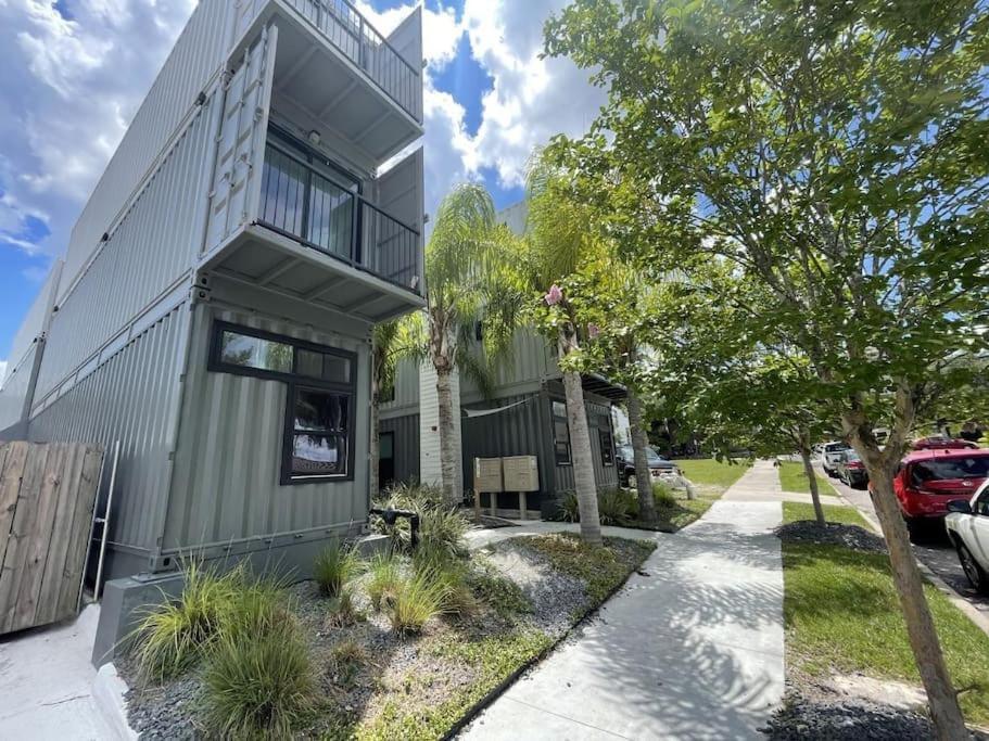 Hip Container Apt - 5 Min Walk To Tiaa Bank Jacksonville Eksteriør bilde