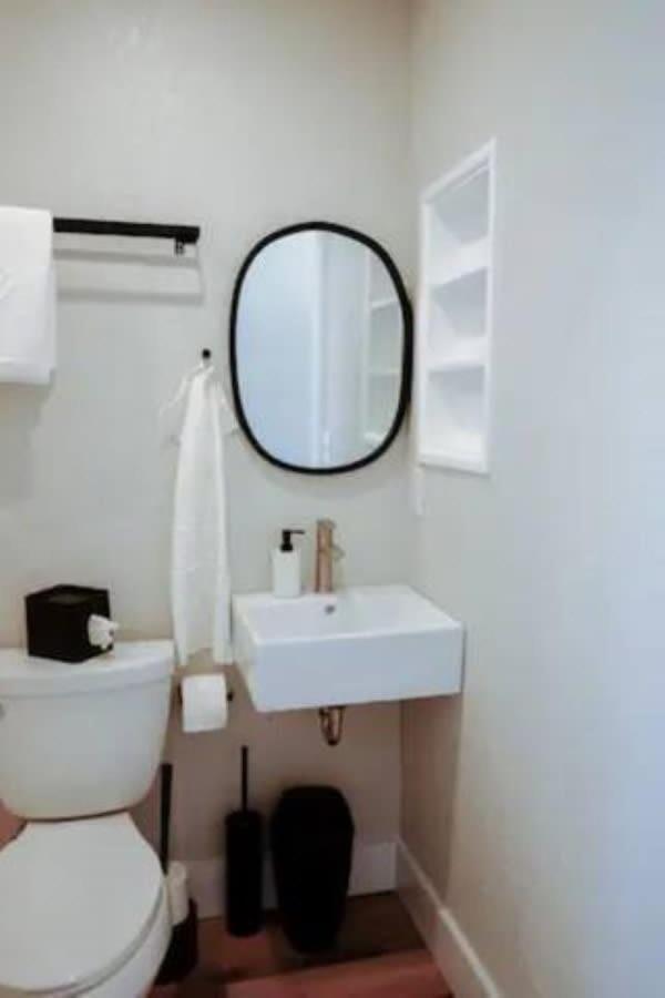Hip Container Apt - 5 Min Walk To Tiaa Bank Jacksonville Eksteriør bilde